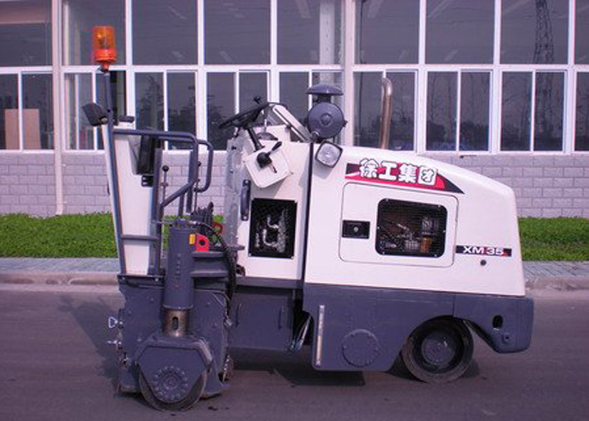 Hydraulic Driven Milling Drum Cold Milling Machine For Cleaning Road Protuberance Oil Layers