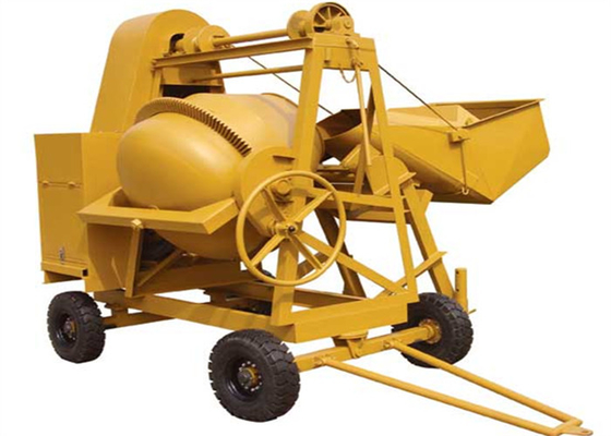 China 250L Mini Diesel Concrete Mixing Machine With Hydraulic Hopper 13KW Diesel Engine supplier
