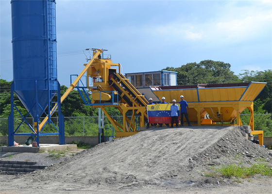 China 4 Hopper Concrete Mixer Machine , 25 m3/h Mobile Concrete Batching Plant  supplier