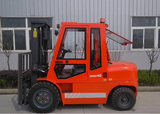 China 4 Ton Hydraulic Diesel Heavy Duty Forklift Equipment With Fan / Heater supplier