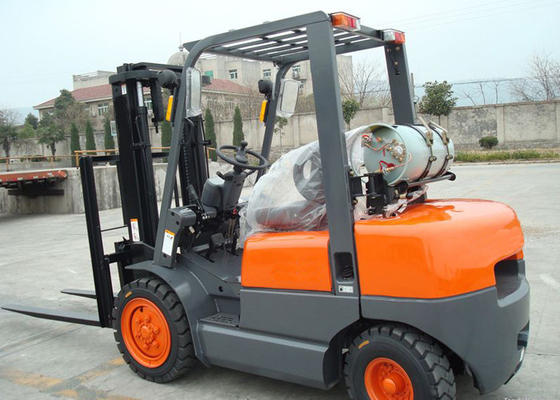 China NISSAN K25 Engine 3.5 Ton LPG forklift equipment With Solid Tires And Full Free Mast supplier