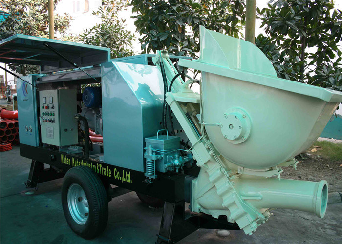 Electric Small Portable Hydraulic Concrete Pump 40m3 / h With Slide