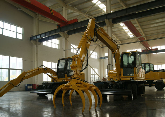 Heavy Equipment Excavator , 0.4 M3 Bucket Capacity 8 Tonne Wheeled Excavators supplier
