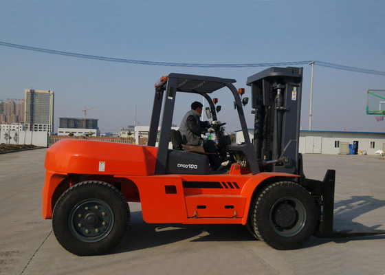 4 wheel Diesel Engine Forklift , Full Automatic Stepless Speed Adjustable Heavy Duty Forklifts supplier