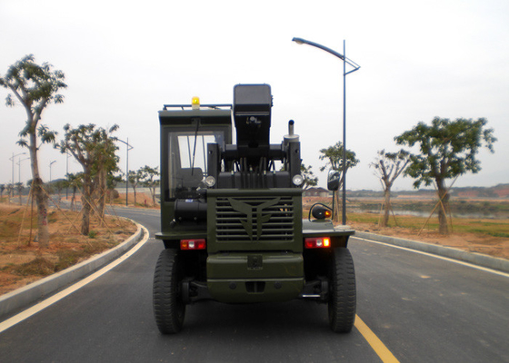 High Performance Telescopic Handler Crane for Loading Materials / Short Distance Transporting supplier