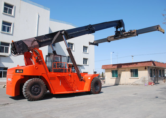 45 Ton Diesel Powered Container Reach Stacker With Cummins M11- C330 Engine supplier